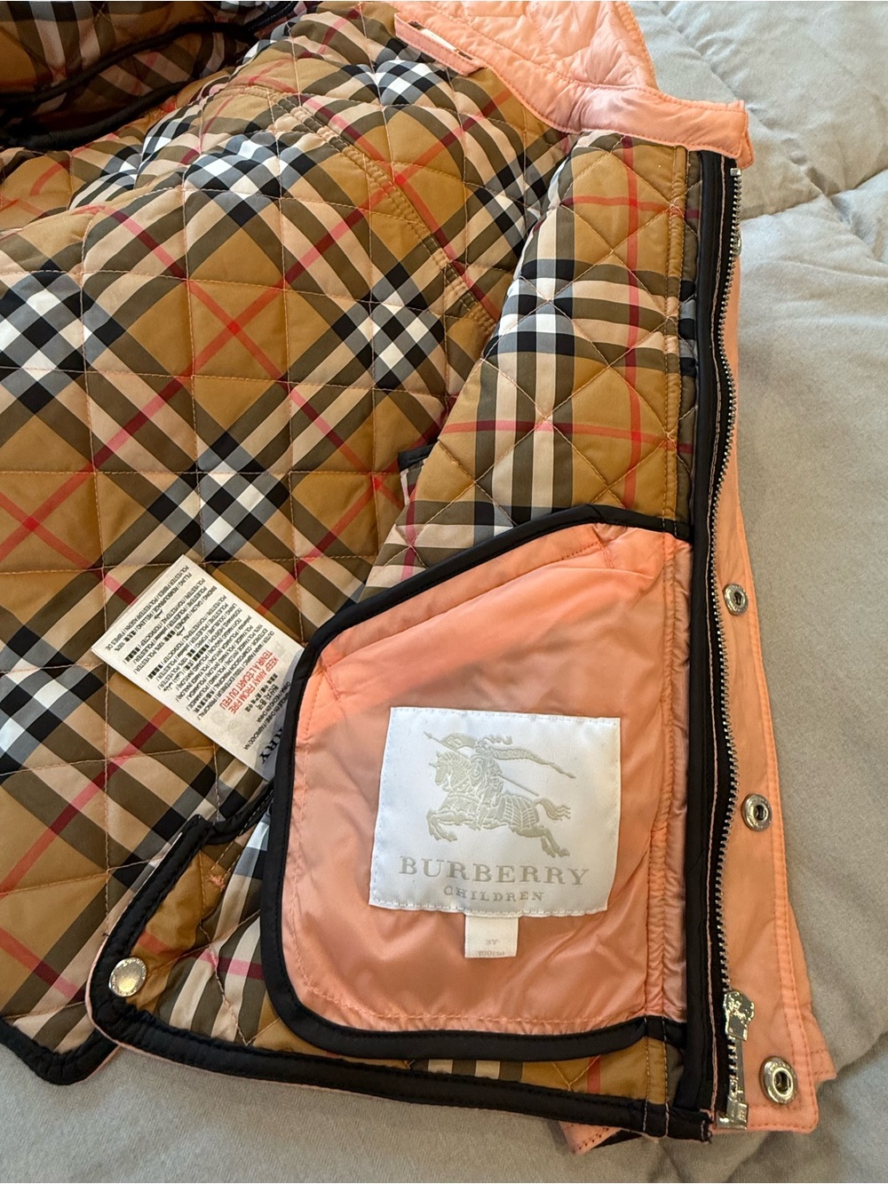 Burberry Quilted Peach Hooded Kids Jacket - Picture 3 of 4
